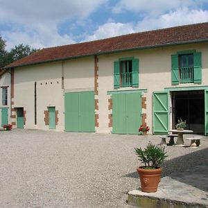 Les Malvaux Acomodação com café da manhã Huriel Exterior photo