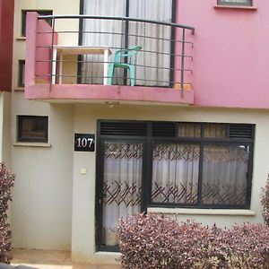 Kensington Luxury Heights H107 Apartamento Kampala Exterior photo