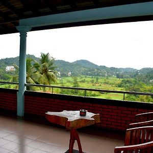 Rathna Gems Halt Hotel Ratnapura Exterior photo