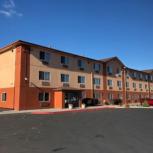 Super 8 By Wyndham The Dalles Or Hotel Exterior photo