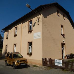 PENZION MANĚTÍN u Sv. Barbory Hotel Exterior photo