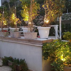 Roof Apt W Terrace Garden,1Br 1Ba Apartamento Tel Aviv Exterior photo