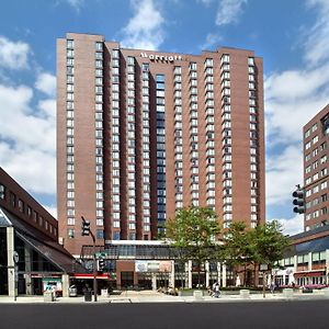 Boston Marriott Cambridge Hotel Exterior photo