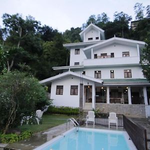Muduna Walawwa Resort Kandy Exterior photo