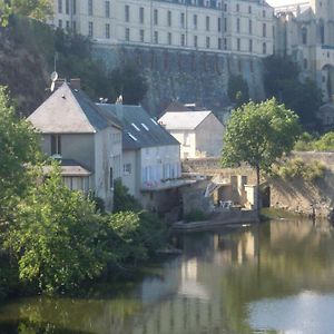 Moulin De L'Abbesse Acomodação com café da manhã Thouars Exterior photo