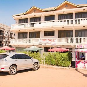 Florida Hotel Zaana Kampala Exterior photo