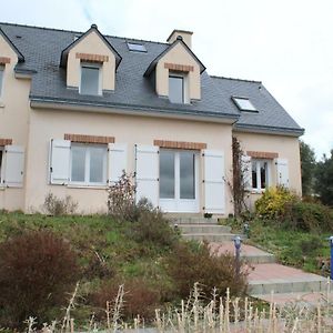 Maison Vila Saint-Vincent-sur-Oust Exterior photo