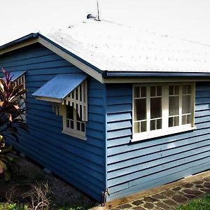 The Blue House Yungaburra Vila Exterior photo