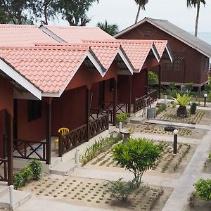 Samudra Beach Chalet Hotel Perhentian Island Exterior photo