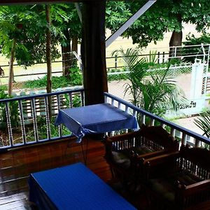 Tt&T Backpacker Guesthouse Lampang Exterior photo