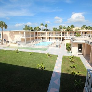 Belleair Beach Resort Motel Clearwater Beach Exterior photo