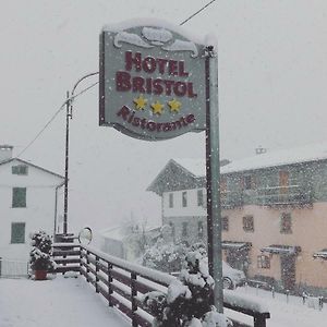 Hotel Bristol Fiumalbo Exterior photo