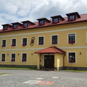 Penzión Altmayer Acomodação com café da manhã Banská Štiavnica Exterior photo