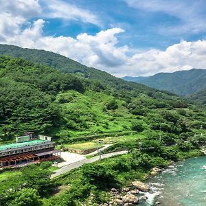 Mokkoji Pension Vila Hadong Exterior photo