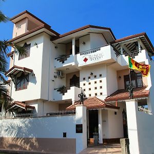 Red Stone B&B Negombo Exterior photo