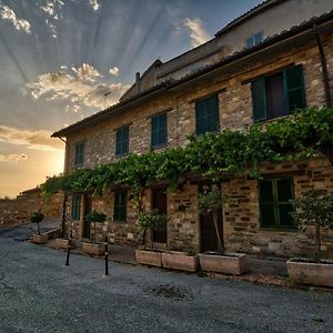 Due Torri Hotel San Severino Marche Exterior photo