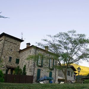 La Torretta Bobbio Acomodação com café da manhã Exterior photo