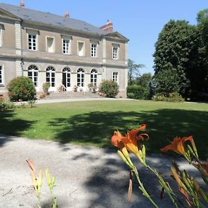 Château du Plessis Grimaud Acomodação com café da manhã Saint-Viaud Exterior photo