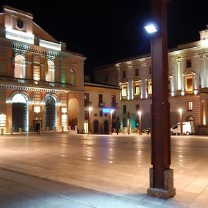 Alloggio in Centro Città con Parcheggio Privato e WIFI Hotel Potenza Exterior photo