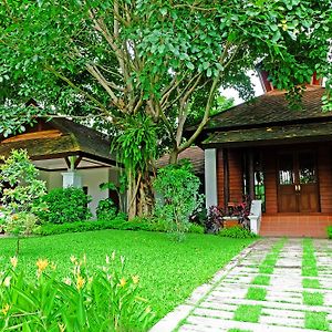 Khum Nakorn Villa Lamphun Exterior photo