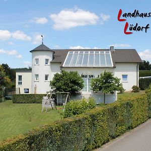 Landhaus Ludorf Apartamento Sinspert Exterior photo