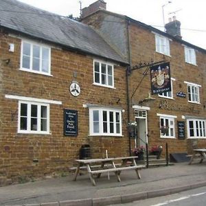 Bartholomew Arms Acomodação com café da manhã Maidford Exterior photo