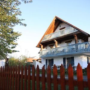 Gaestehaus Roensch Apartamento Frensdorf Exterior photo