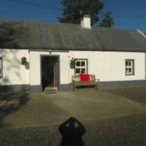 Country Cottage Portarlington Exterior photo