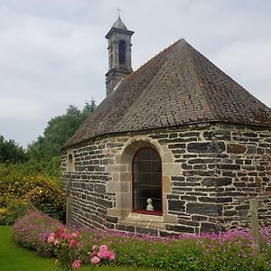 Gite Atypique Dans Une Chapelle Vila Briec Exterior photo