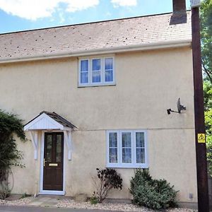 4 Riverside Cottages Charmouth Exterior photo