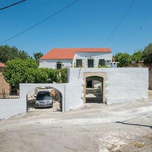 Archontiko Tzitzifes Vila Exterior photo