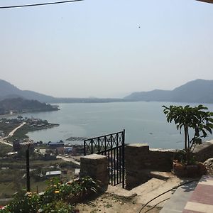 360 Lakefront Restro And Lodge Pokhara Exterior photo