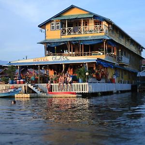 Hotel Olas Bocas Town Exterior photo