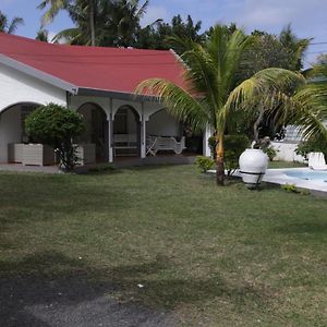 Le Grand Cacatoie Vila Blue Bay Exterior photo