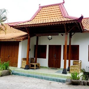 Limasan Wongso Apartamento Cebongan Exterior photo