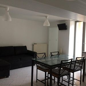 Joli appartement de 60m2 avec Balcon à la campagne Courson-Les-Carrieres Exterior photo