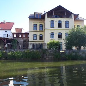 Apartmány Šetkova vila Jindřichŭv Hradec Exterior photo