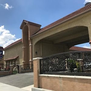 Industry Inn & Suites La Puente Exterior photo