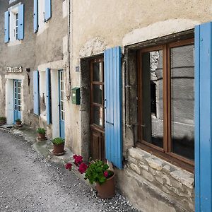 Les Hirondelles Vila Pont-de-Barret Exterior photo