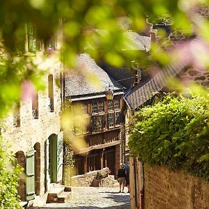 Chambres d'hôtes Logis Du Jerzual Dinan Exterior photo