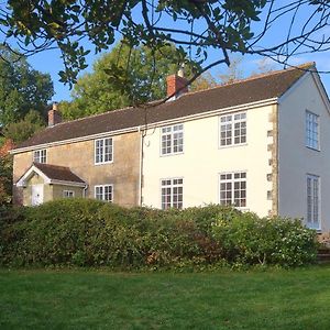 Church View Vila Tisbury Exterior photo