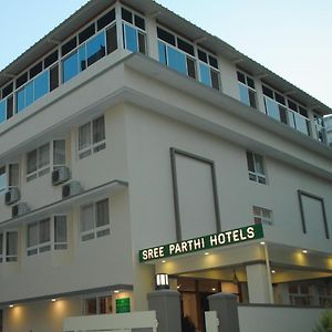 Sreeparthi Hotel Puttaparthi Exterior photo