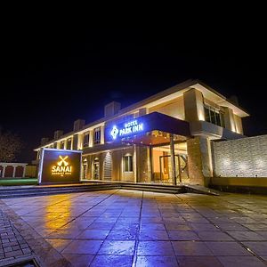 Hotel Park Tree, Colhapur Exterior photo