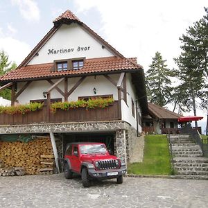 Penzion Martinov Dvor Hotel Žilina Exterior photo