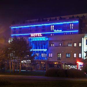 Hotel Centrum With Free Parking Nitra Exterior photo