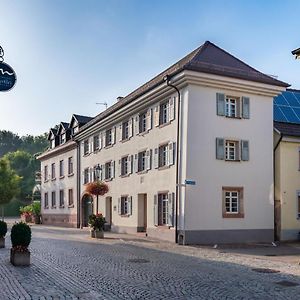 Zollhaus Acomodação com café da manhã Endingen am Kaiserstuhl Exterior photo