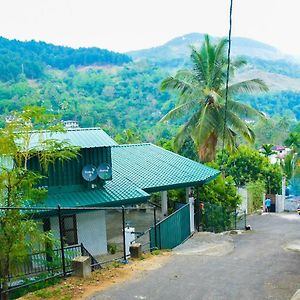 Riverview Guest Apartamento Kandy Exterior photo