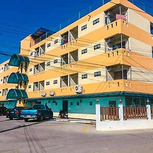 Tree House Chachoengsao Hotel Exterior photo