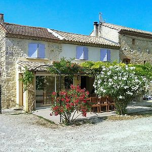 Maison De 3 Chambres Avec Piscine Partagee Jardin Clos Et Wifi A Saint Victor La Coste Exterior photo