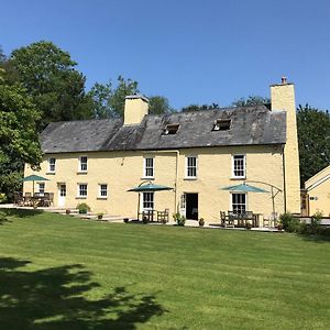 Ty Mawr Country Hotel Carmarthen Exterior photo